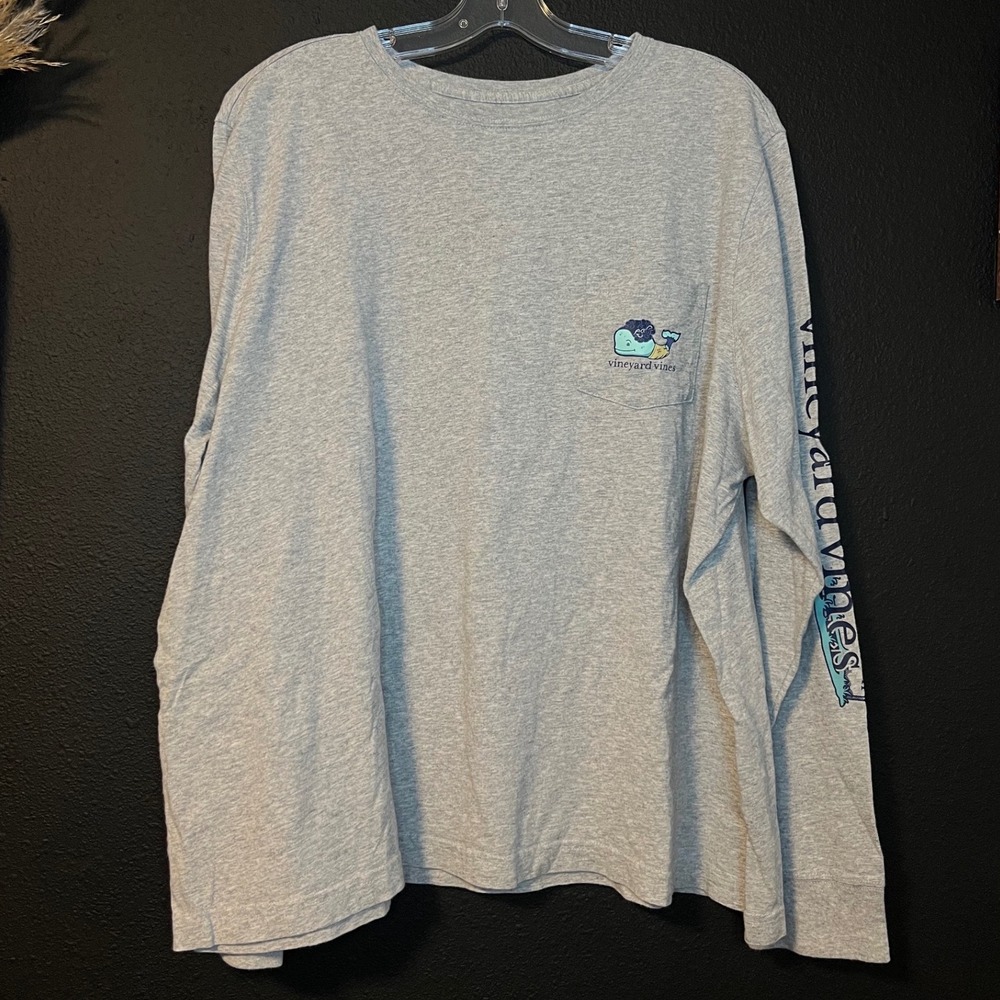 Vineyard Vines Halloween Long Sleeve Shirt 2XL Gray Whale Graphic Pocket Tee